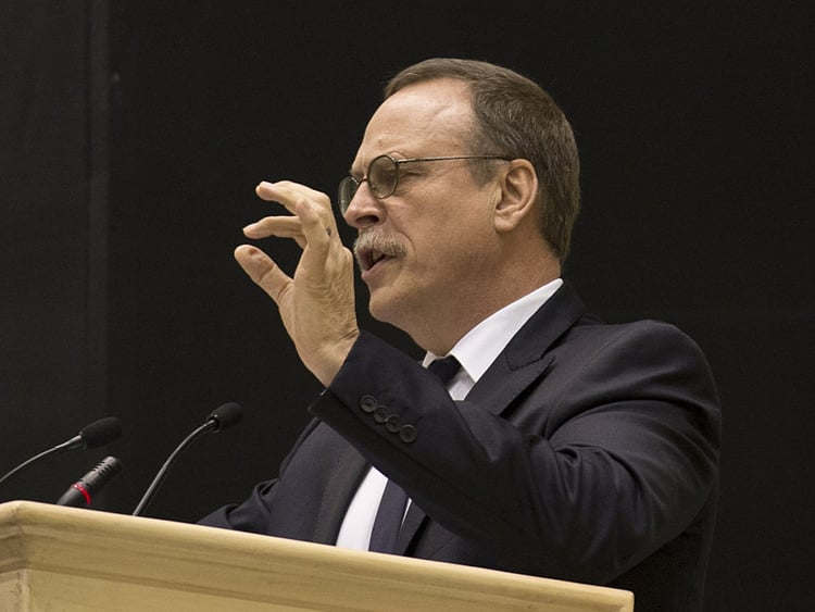 1.1656556-4286970556