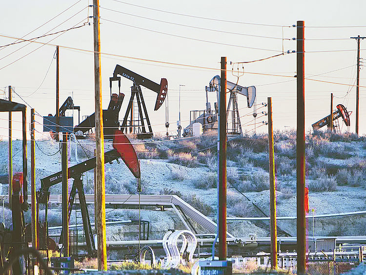 1.1657944-3138058905