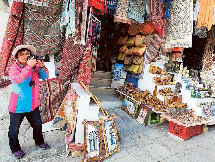 1.1658941-2446631165