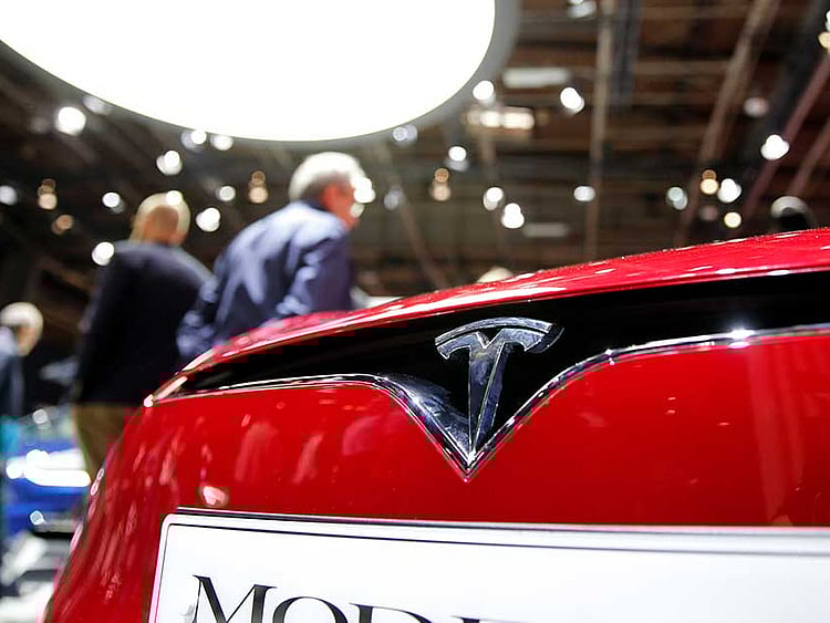 1.1906039-2142004731