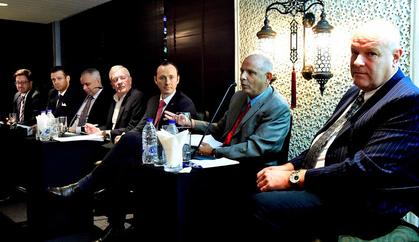 1.1906556-2608198786