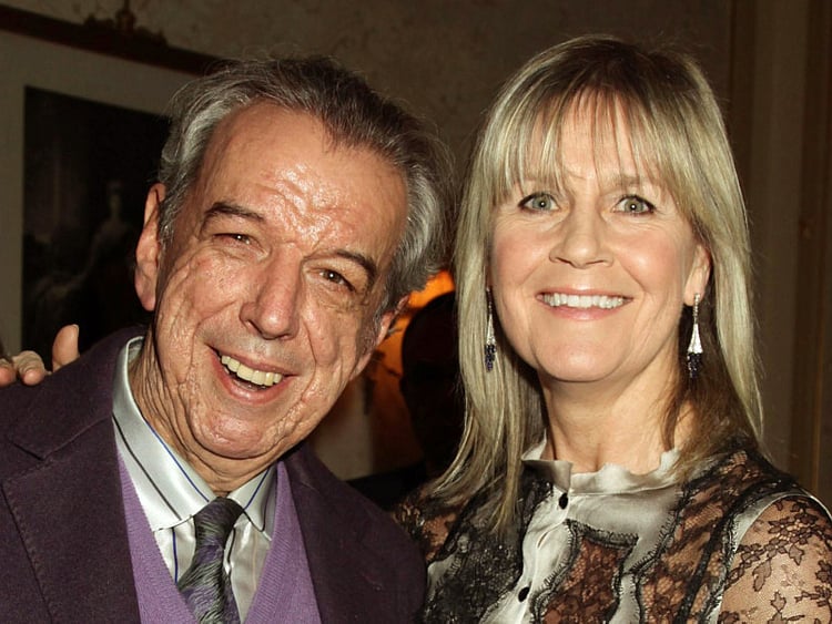 1.1907882-2556696290