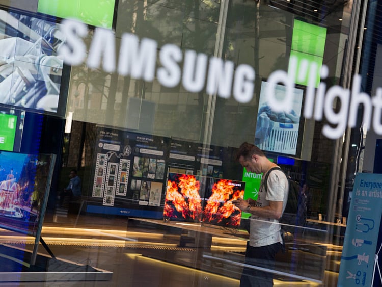 1.1908198-2465994551