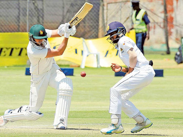 1.1922010-3939011396