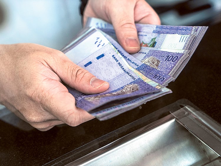 1.1931552-1937181032