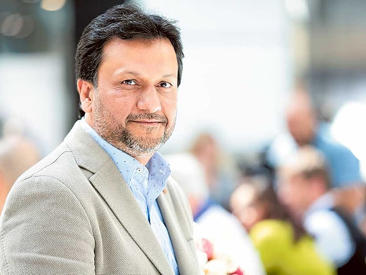 1.1931977-4114335175