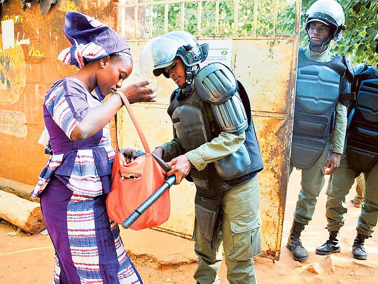 1.1933070-1368137915