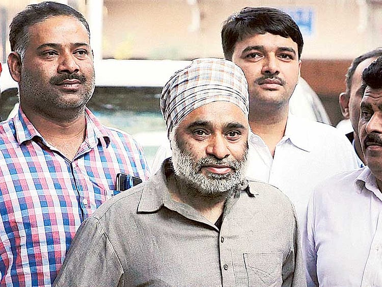 1.1936627-3200166863