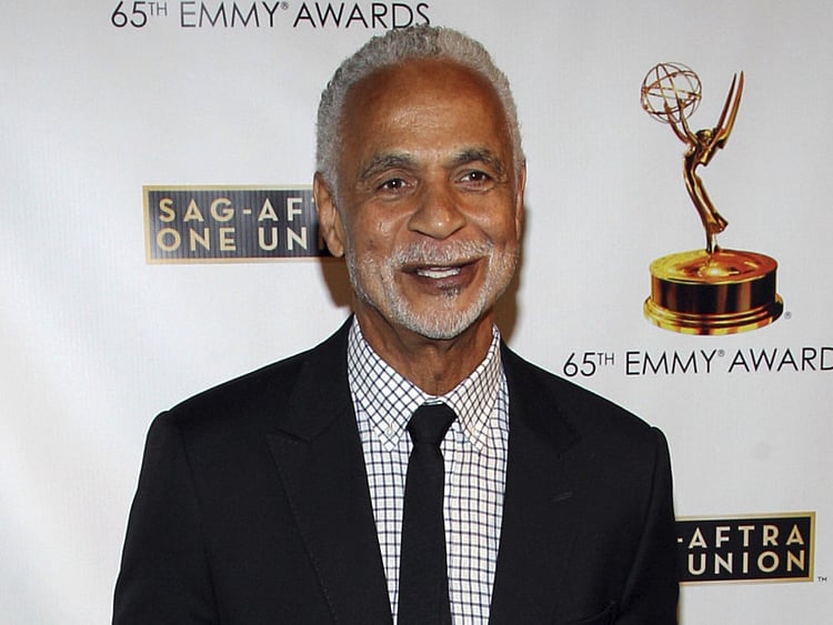 1.1936925-3296370282