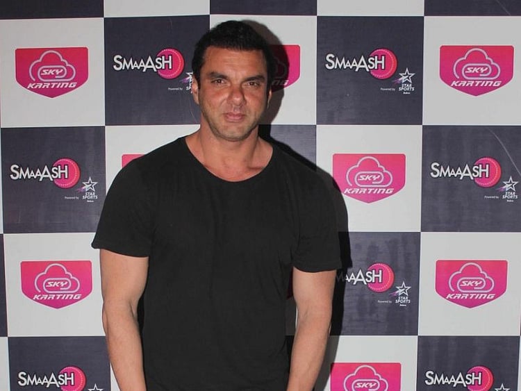 1.1923474-4243806338