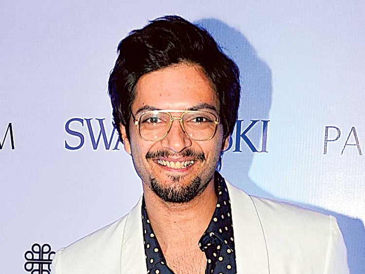 1.1937686-2896380941