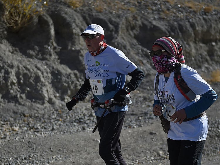 1.1943247-2737274333