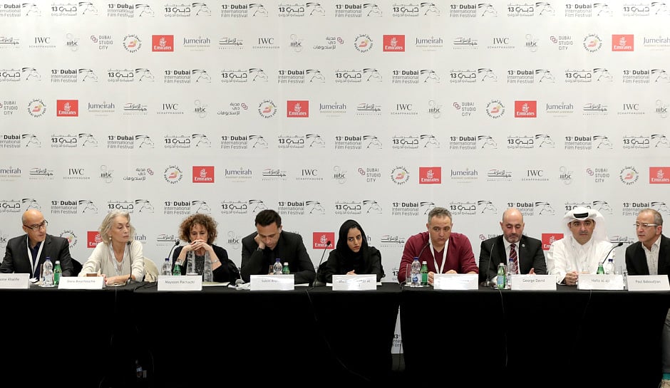 1.1944275-2131787354