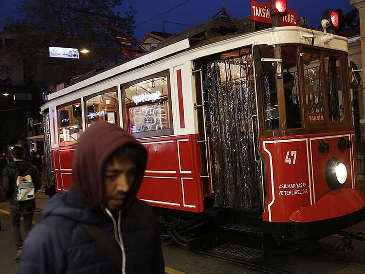 1.1944452-1957758433