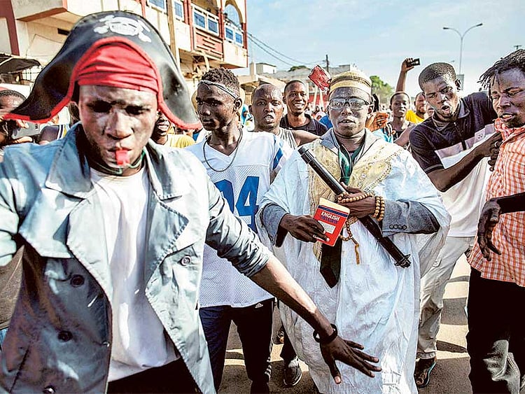 1.1939119-3196260775