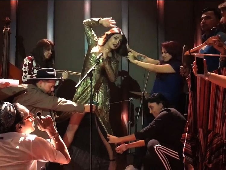 1.1953889-3909226775