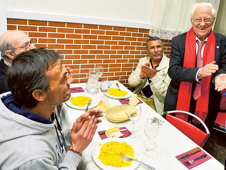 1.1939538-3805846055