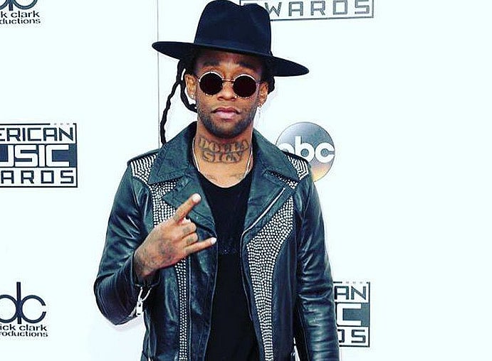 1.1940042-2951366422