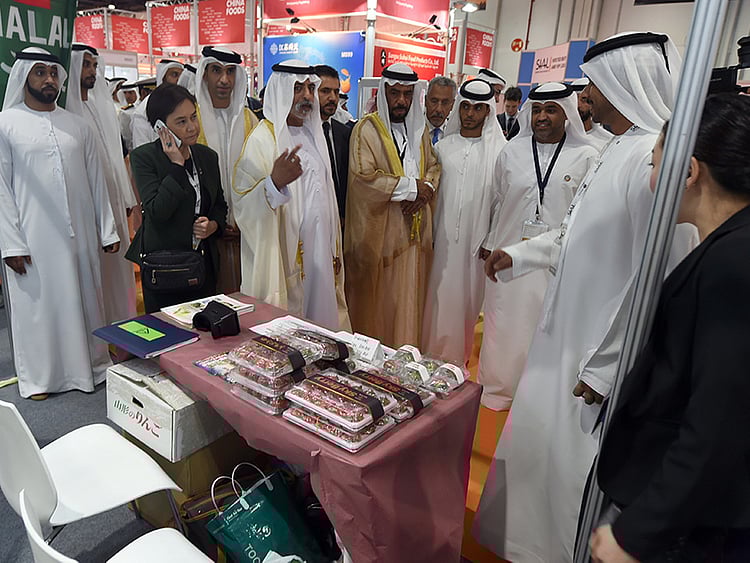 1.1940608-1756540537