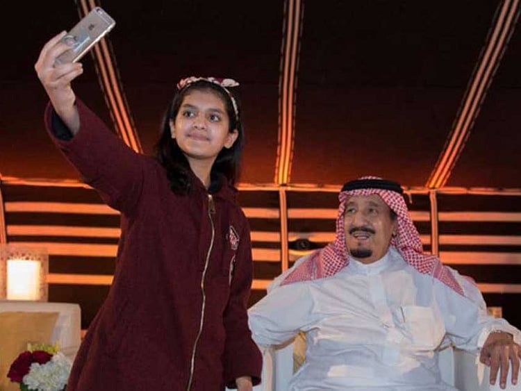 1.1941571-2204027076