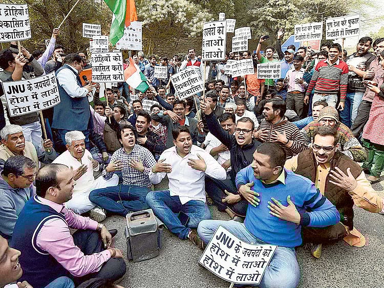 1.1671082-3128243625