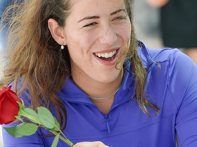 1.1672186-3832832187