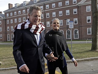 ‘Love Story’ actors return to Harvard 45 years later