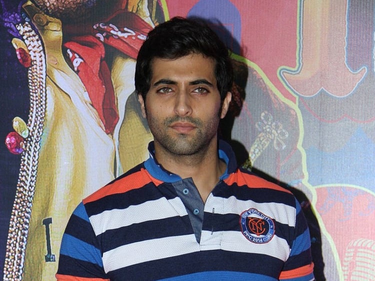 1.1667963-3327562136