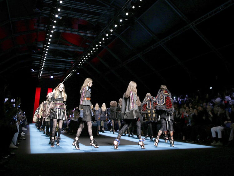 1.1681846-3355489963