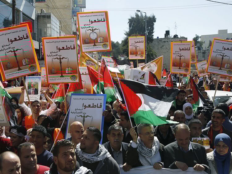 1.1688533-4058938528