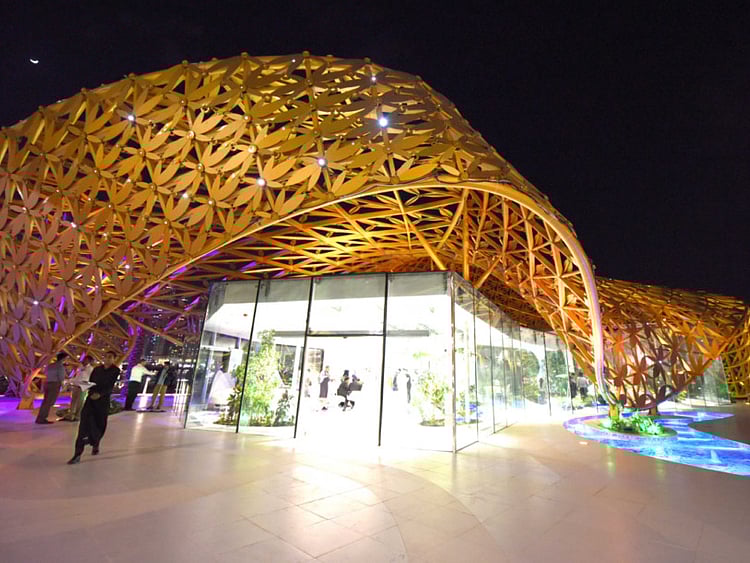 1.1683706-1984875598