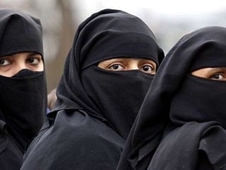 Sri Lanka bans niqab in public places