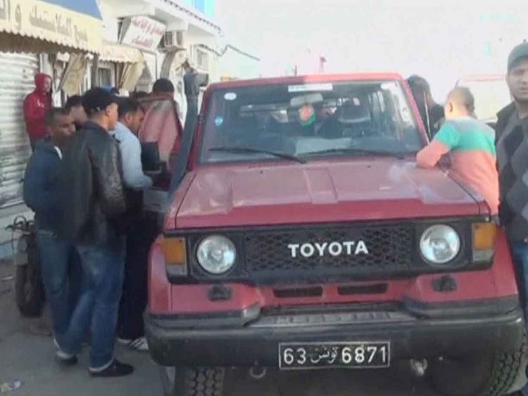 1.1685605-3333391330