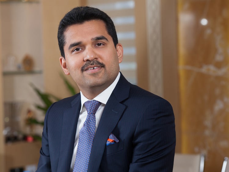 1.1687472-3816954858