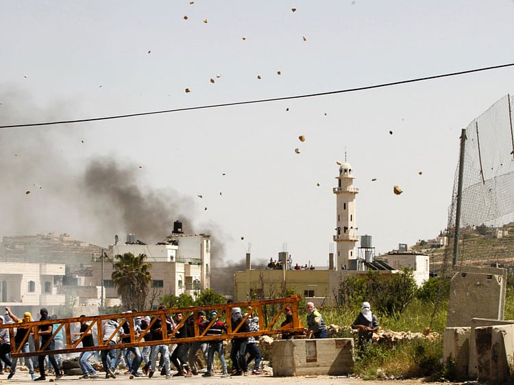 1.1713861-2364339977