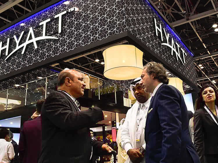 1.1811007-2946702909