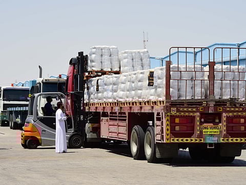 Dh1,000 fine will be slapped on trailer owners who do not install the required safety features — red backlights and a light reflective panel — on their vehicles.
