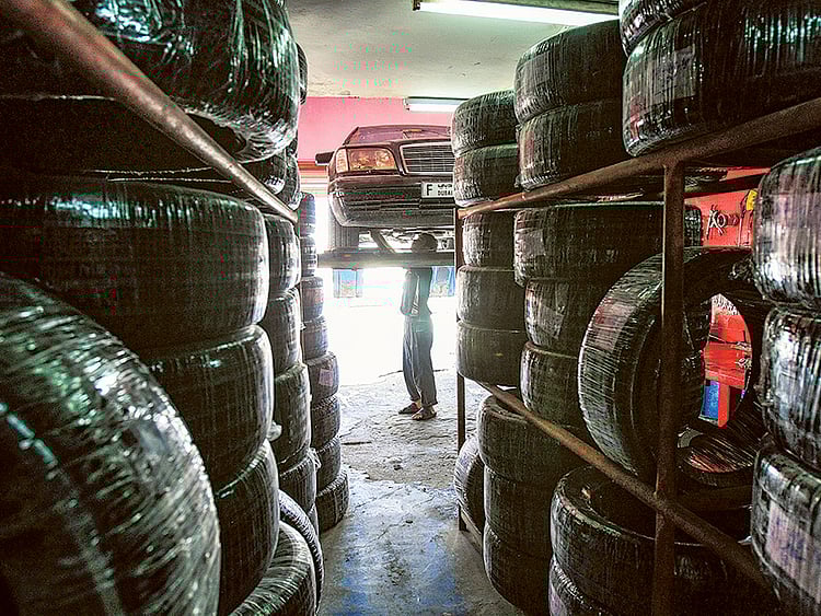 1.1703647-4159432858