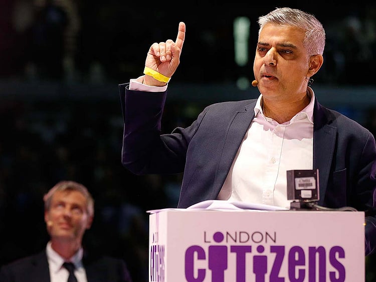 1.1815780-3801293144