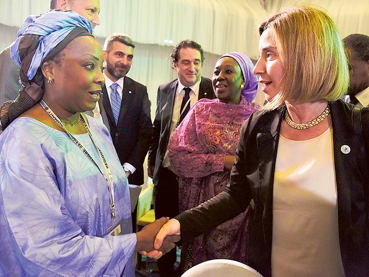 1.1827976-1111324296