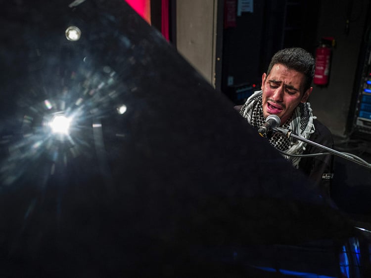 1.1827846-4074024916