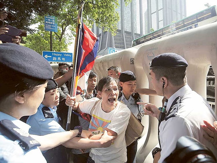 1.1830038-2632233668