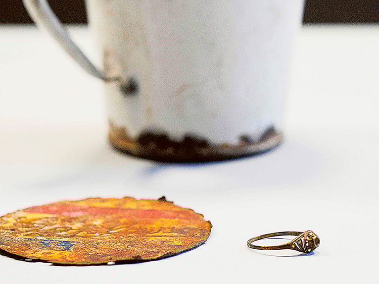 1.1831144-1049908250