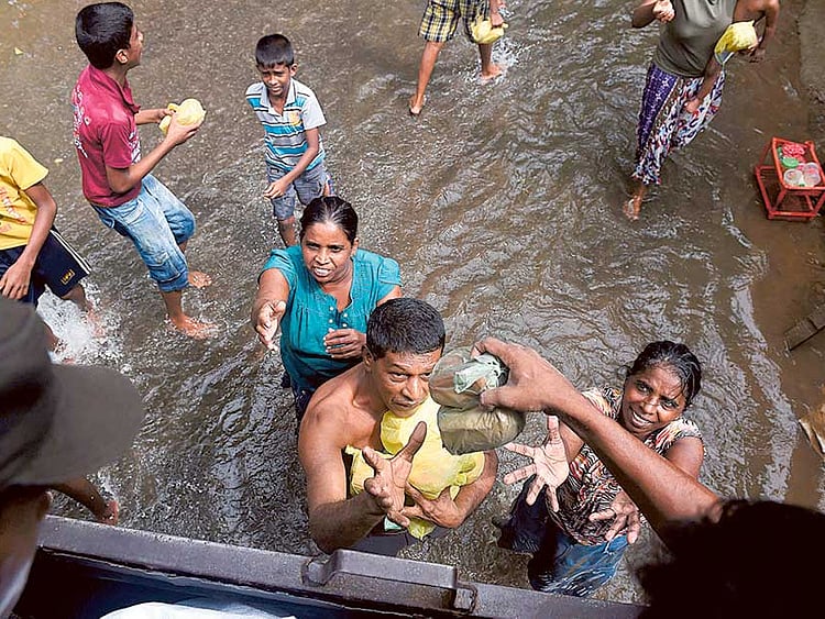 1.1832403-3775336028