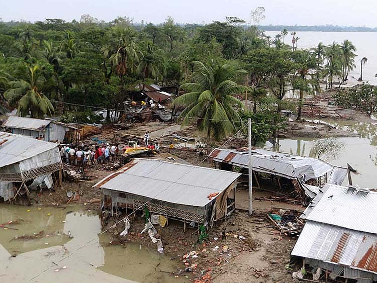 1.1833075-2100647620