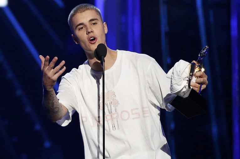 1.1832872-2845646078