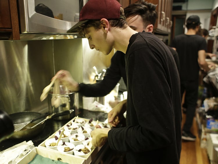 1.1833170-1398954436