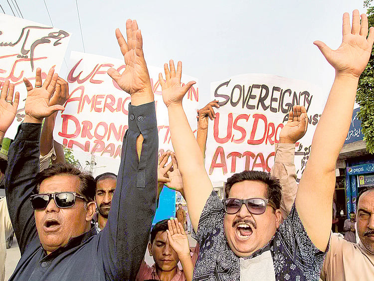 1.1833381-3407700844