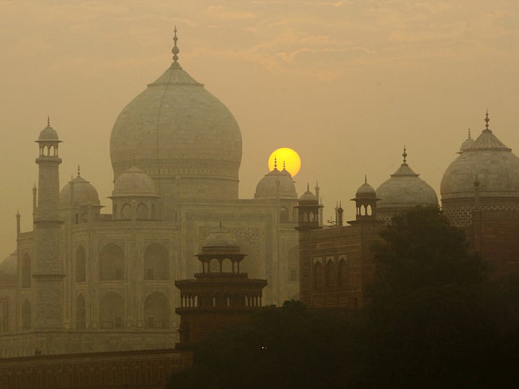 1.1833982-4209188173