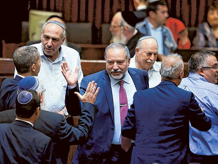 1.1834397-3562663055